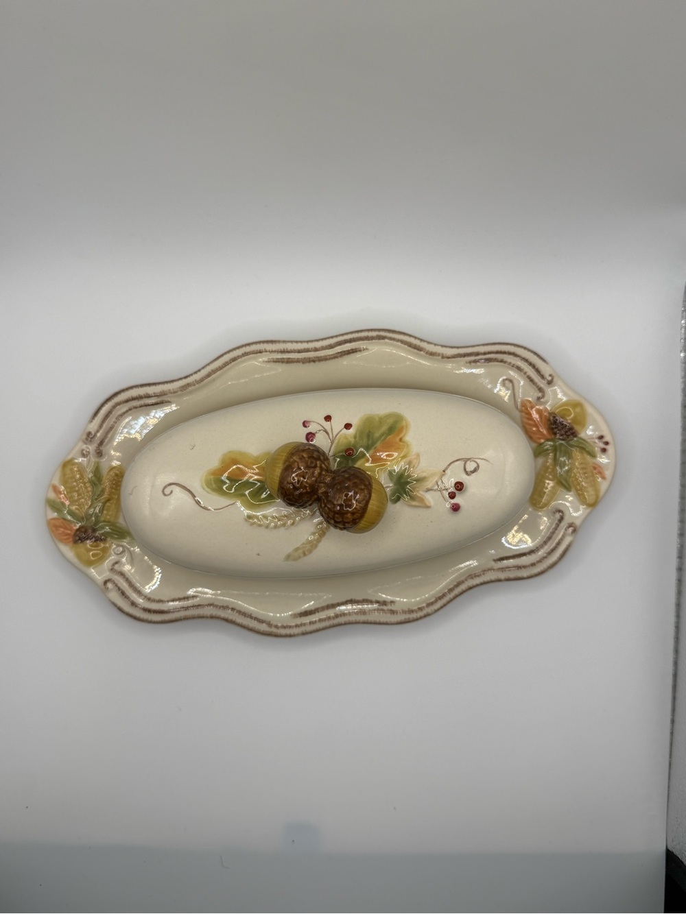 Pfaltzgraff Plymouth Covered Butter Dish Acorn Handle